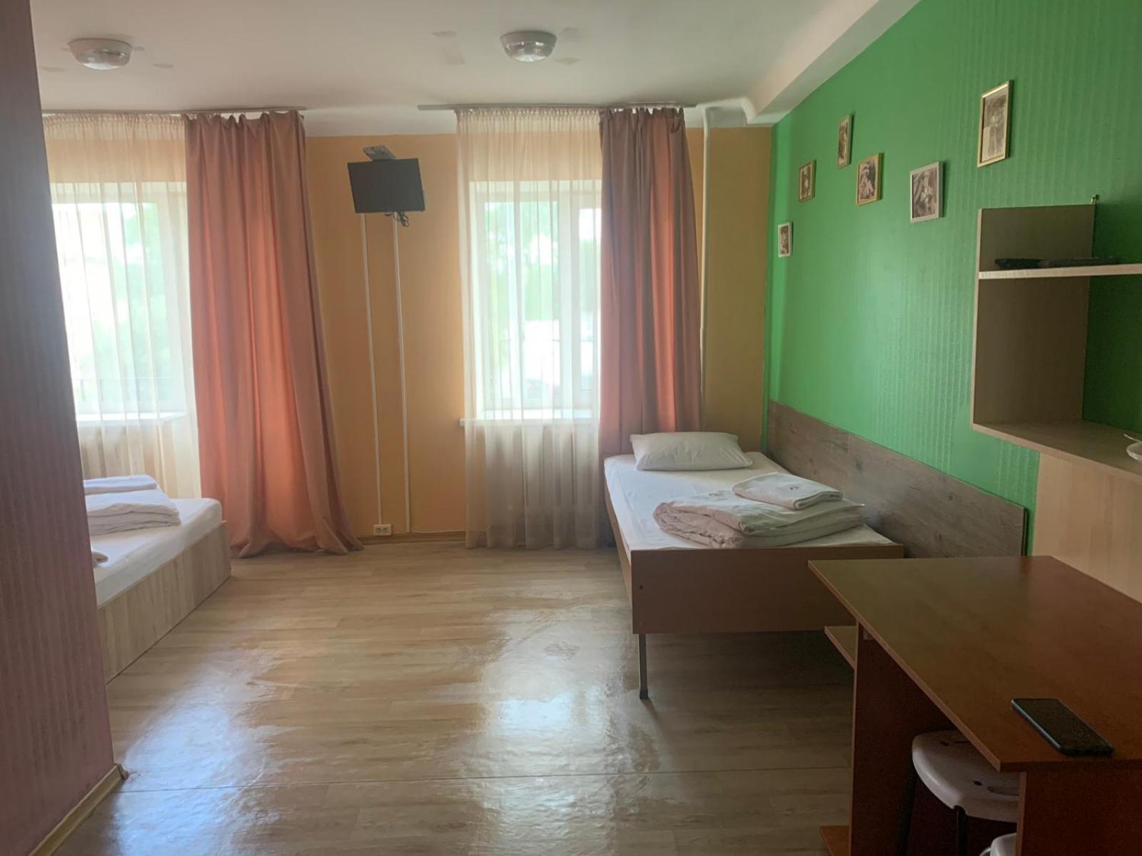 Hostel Podolski Plus Kiev Buitenkant foto